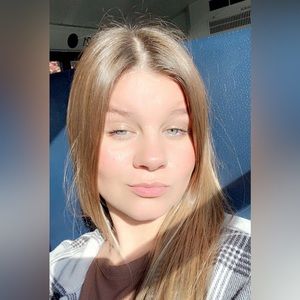 Meet your Posher, Kadence